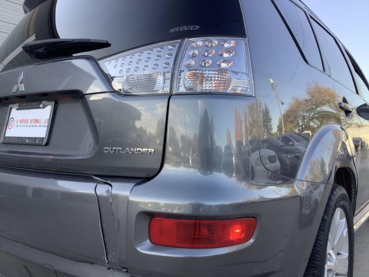 2011 MITSUBISHI outlander