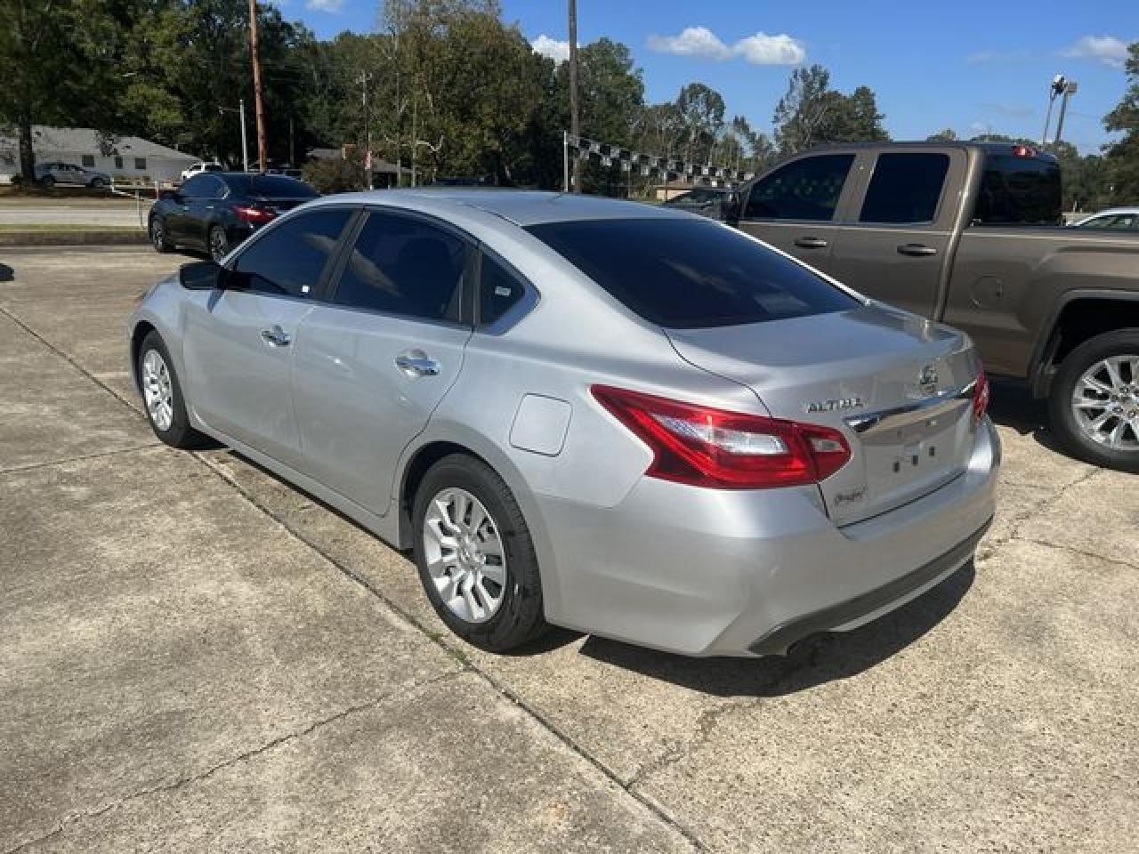 2017 NISSAN ALTIMA