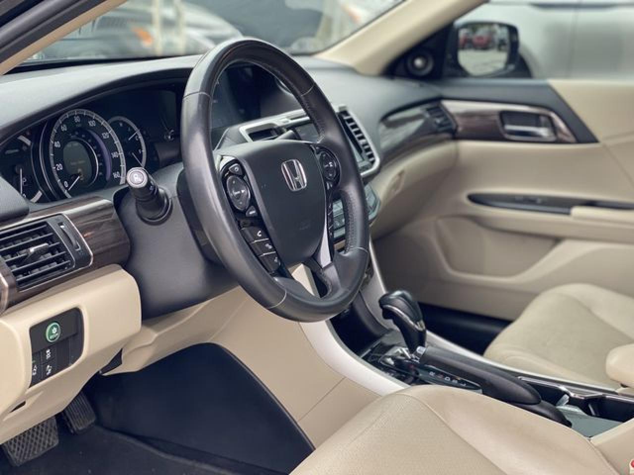 2017 HONDA ACCORD