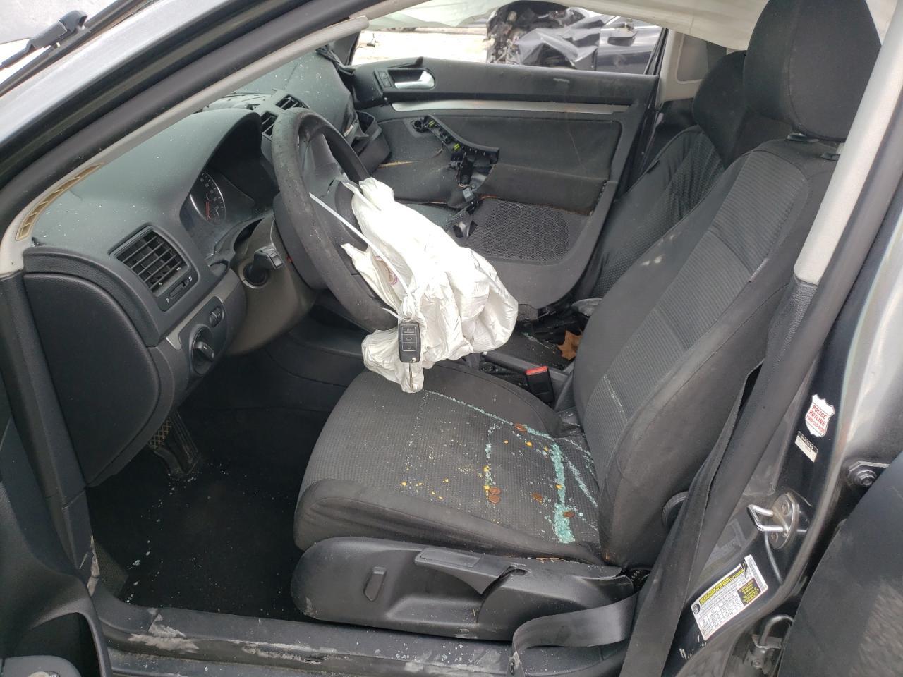 2010 VOLKSWAGEN JETTA