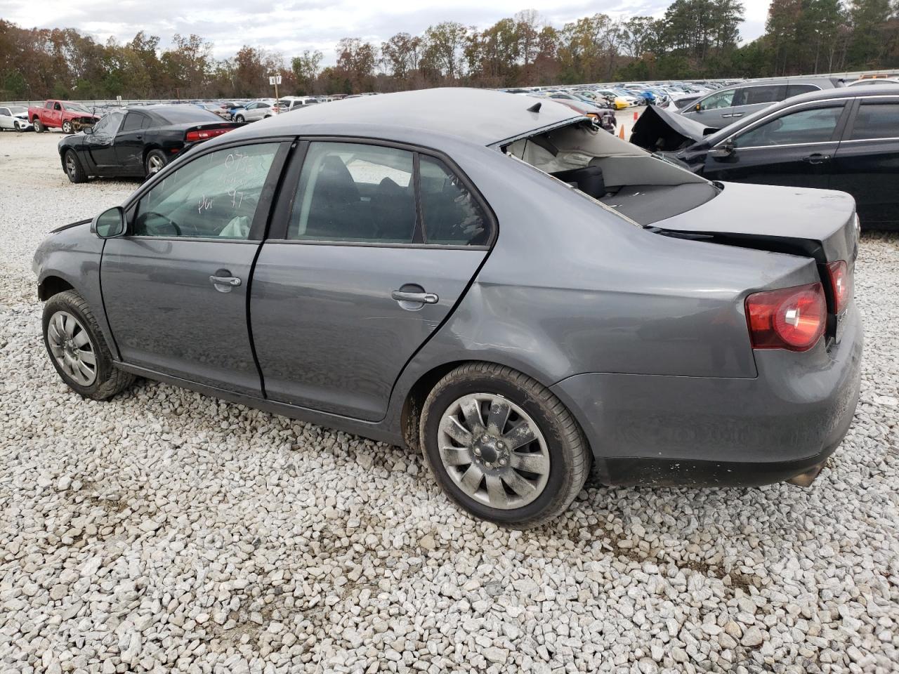 2010 VOLKSWAGEN JETTA