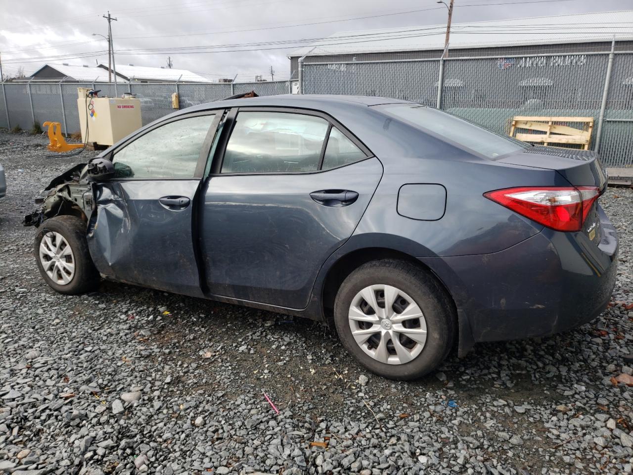 2015 TOYOTA COROLLA