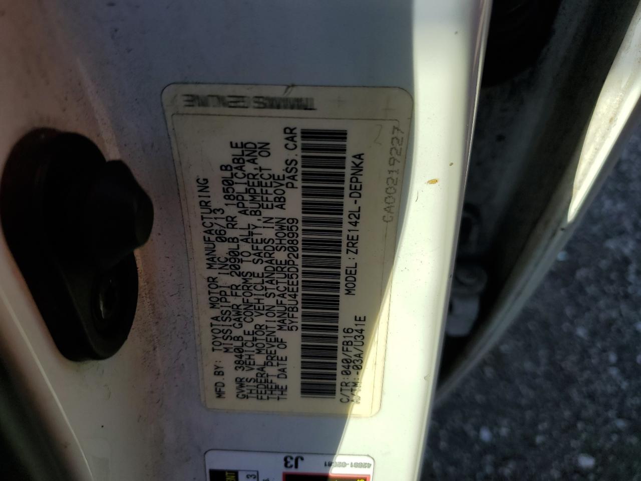 2013 TOYOTA COROLLA