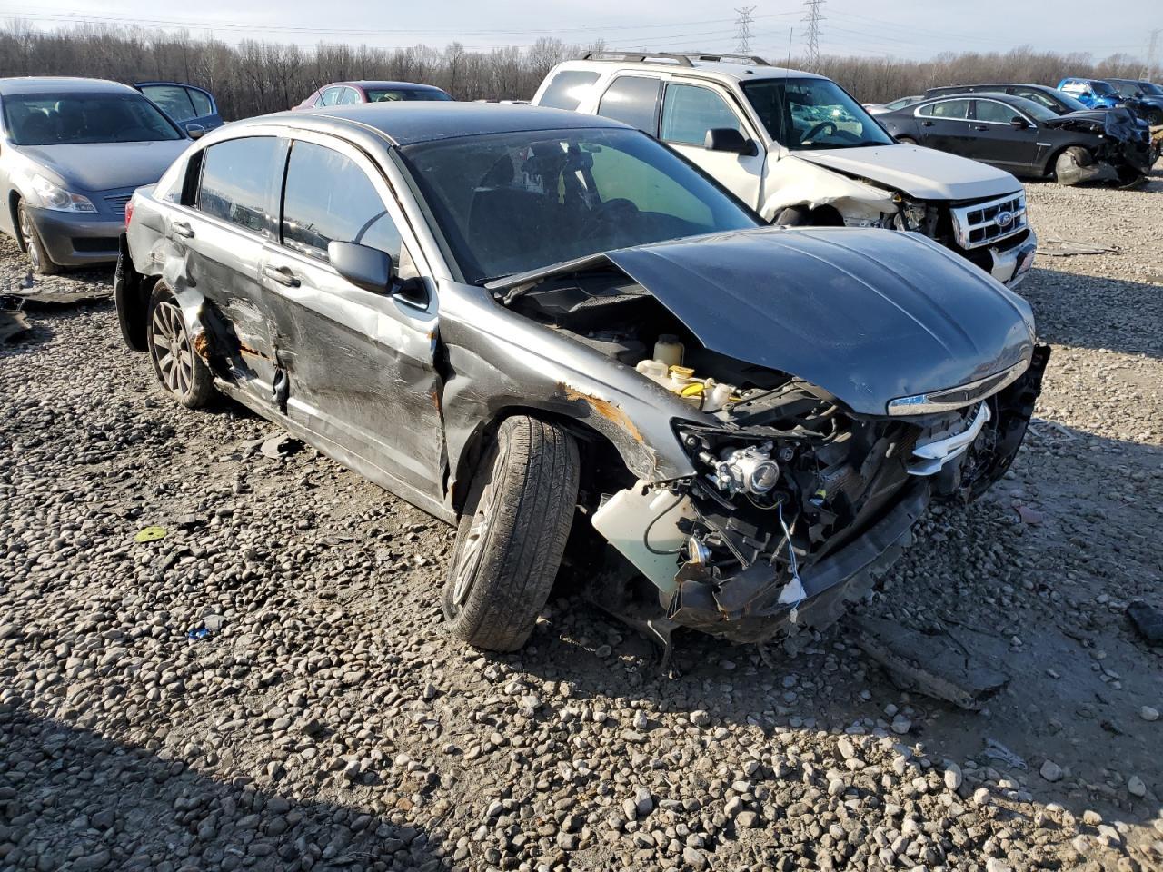 2013 CHRYSLER 200