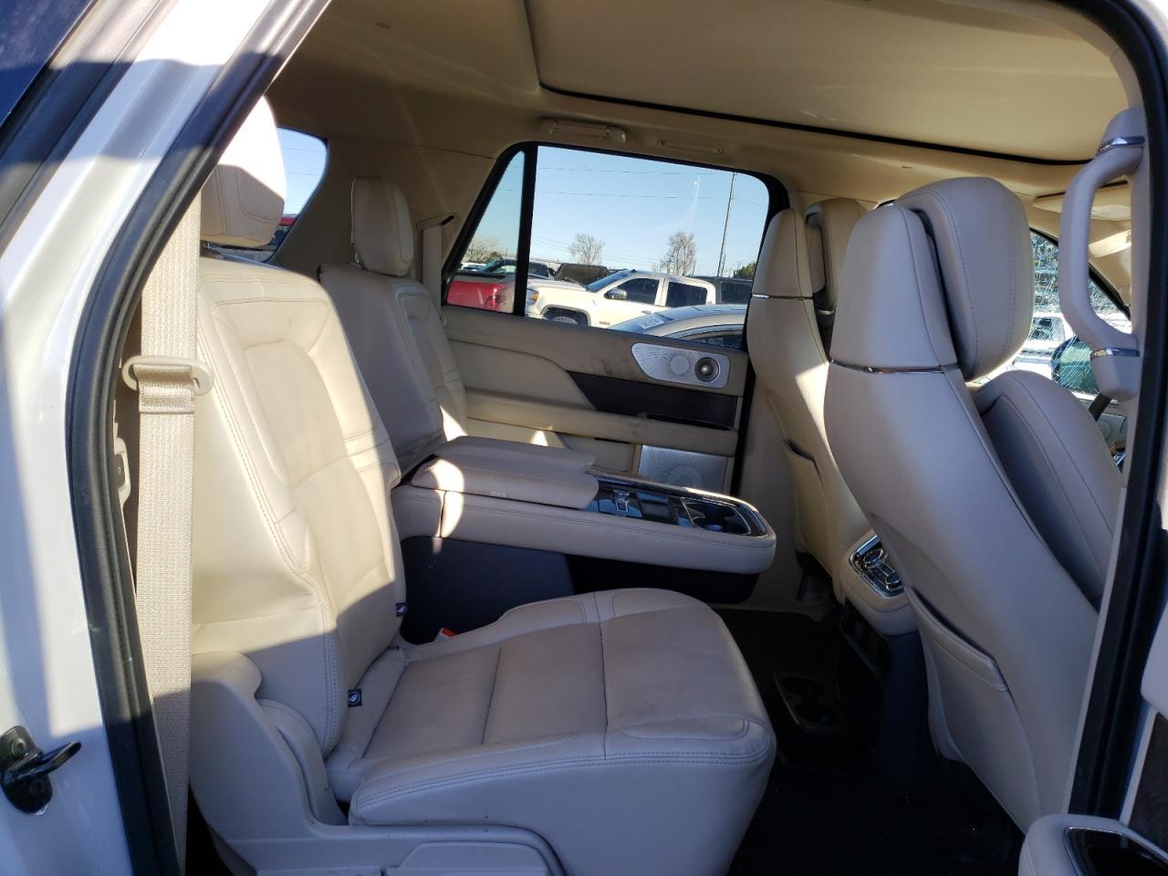 2021 LINCOLN Navigator