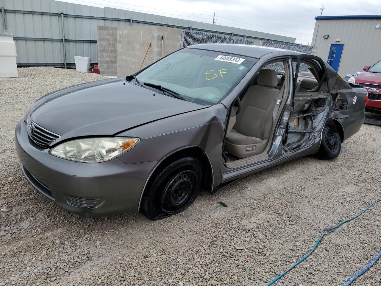 2005 TOYOTA CAMRY