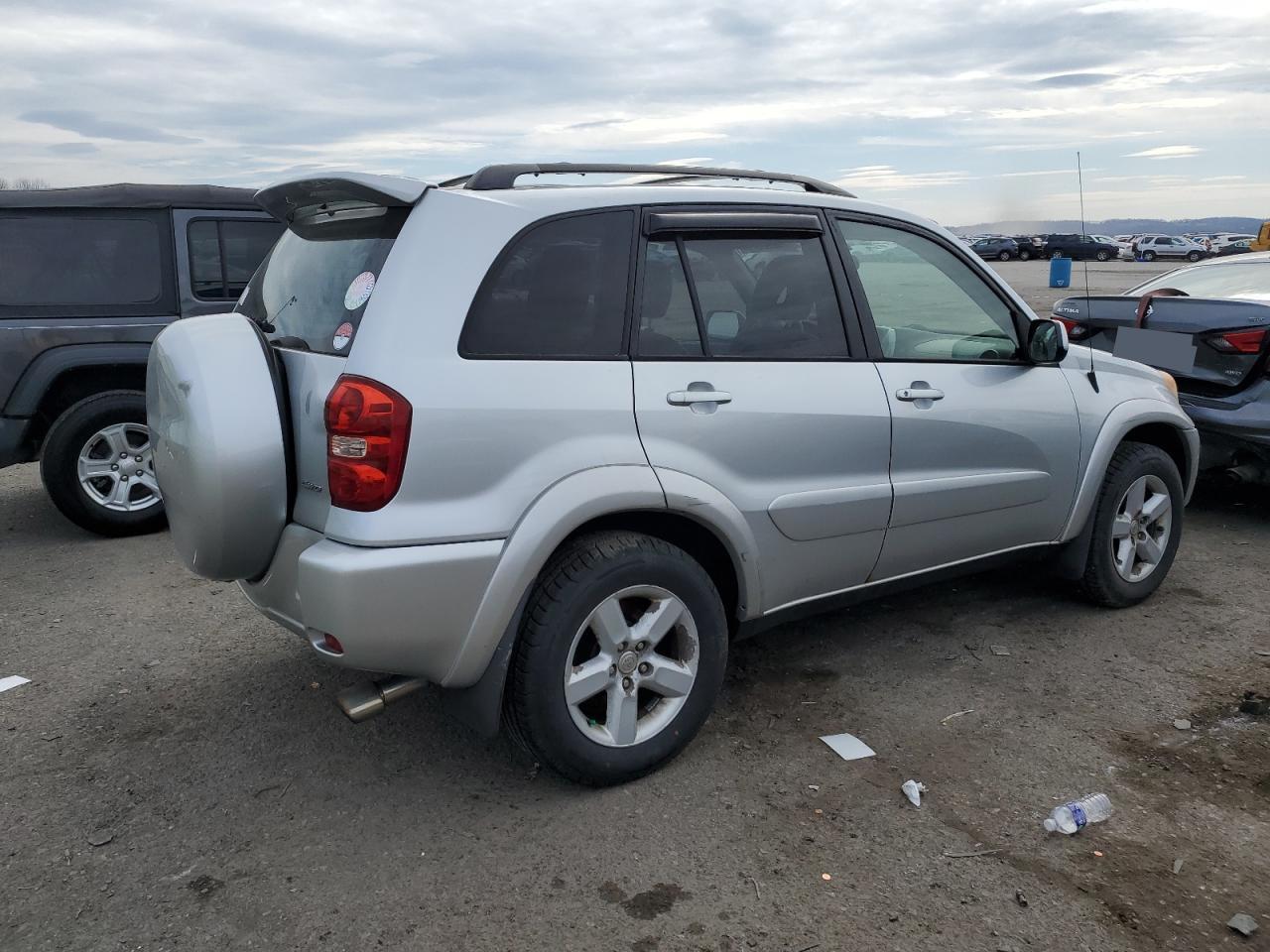 2005 TOYOTA RAV4