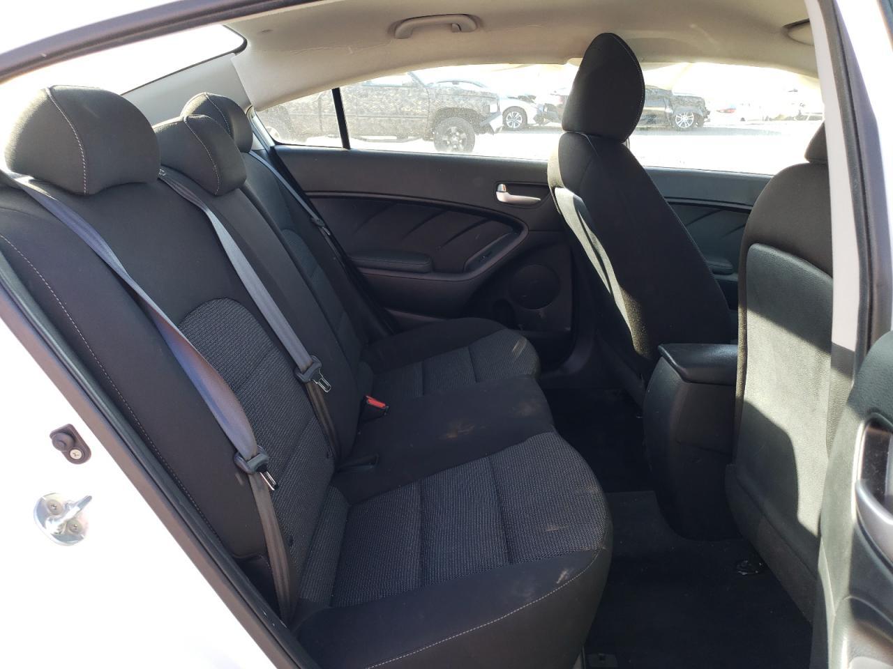 2017 KIA FORTE