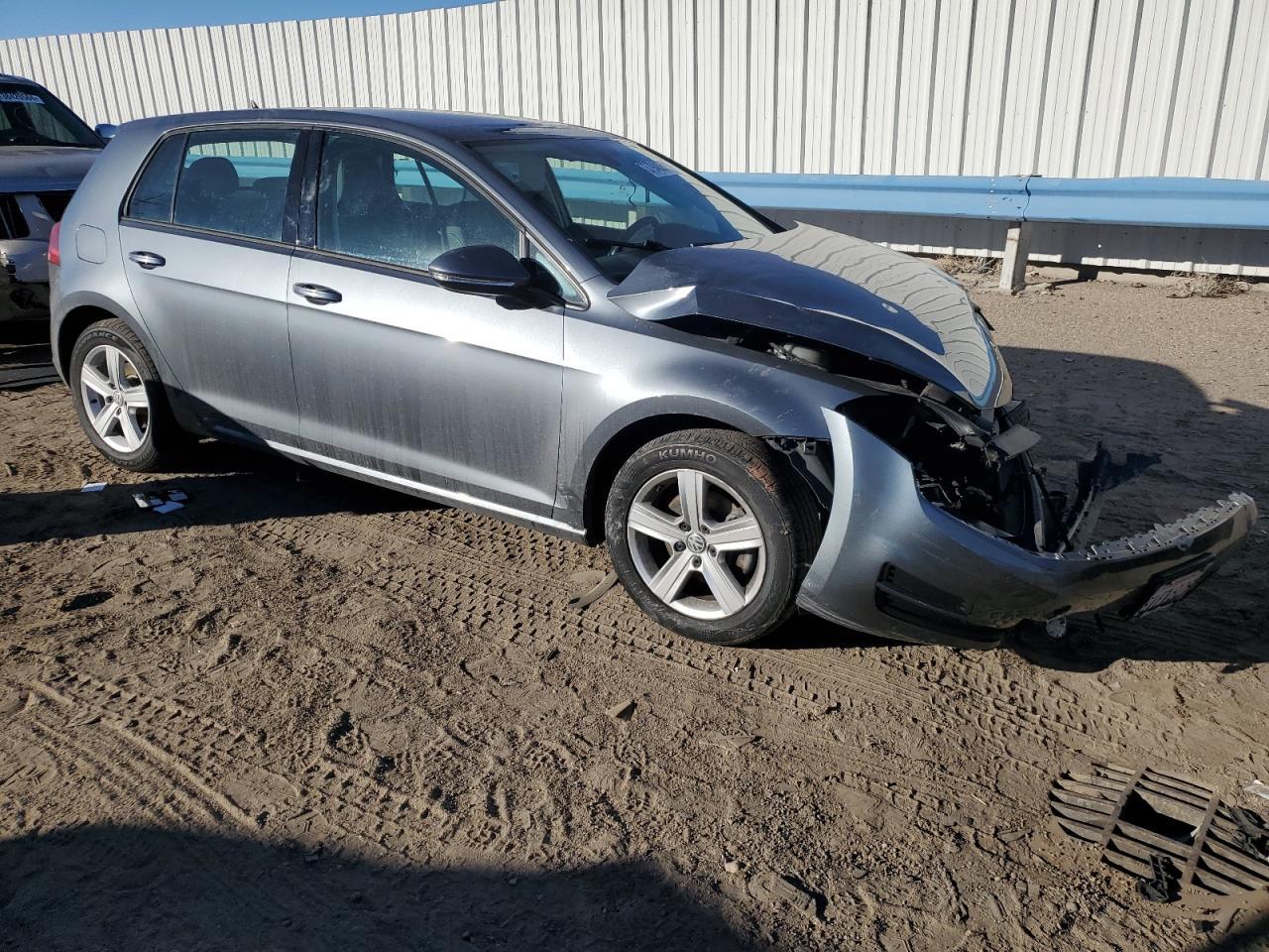 2017 VOLKSWAGEN GOLF
