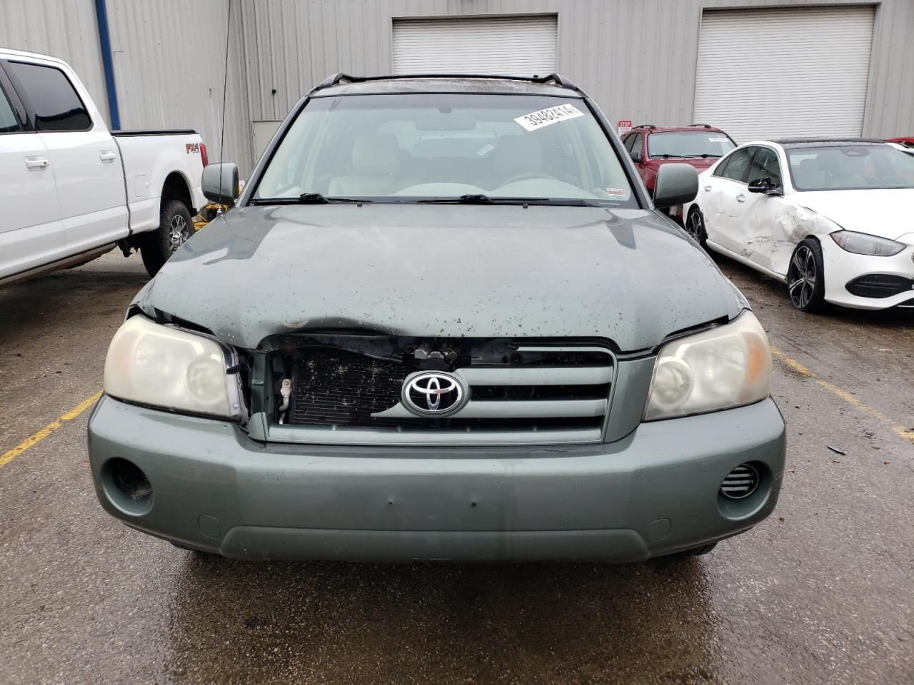 2005 TOYOTA HIGHLANDER