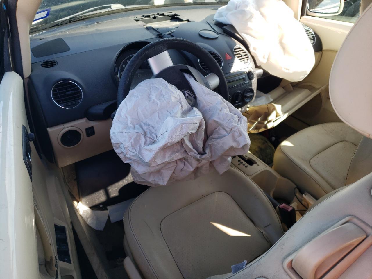 2006 VOLKSWAGEN Beetle