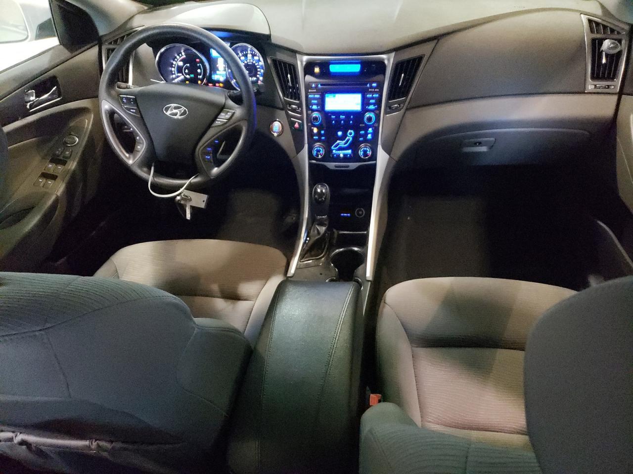 2013 HYUNDAI SONATA
