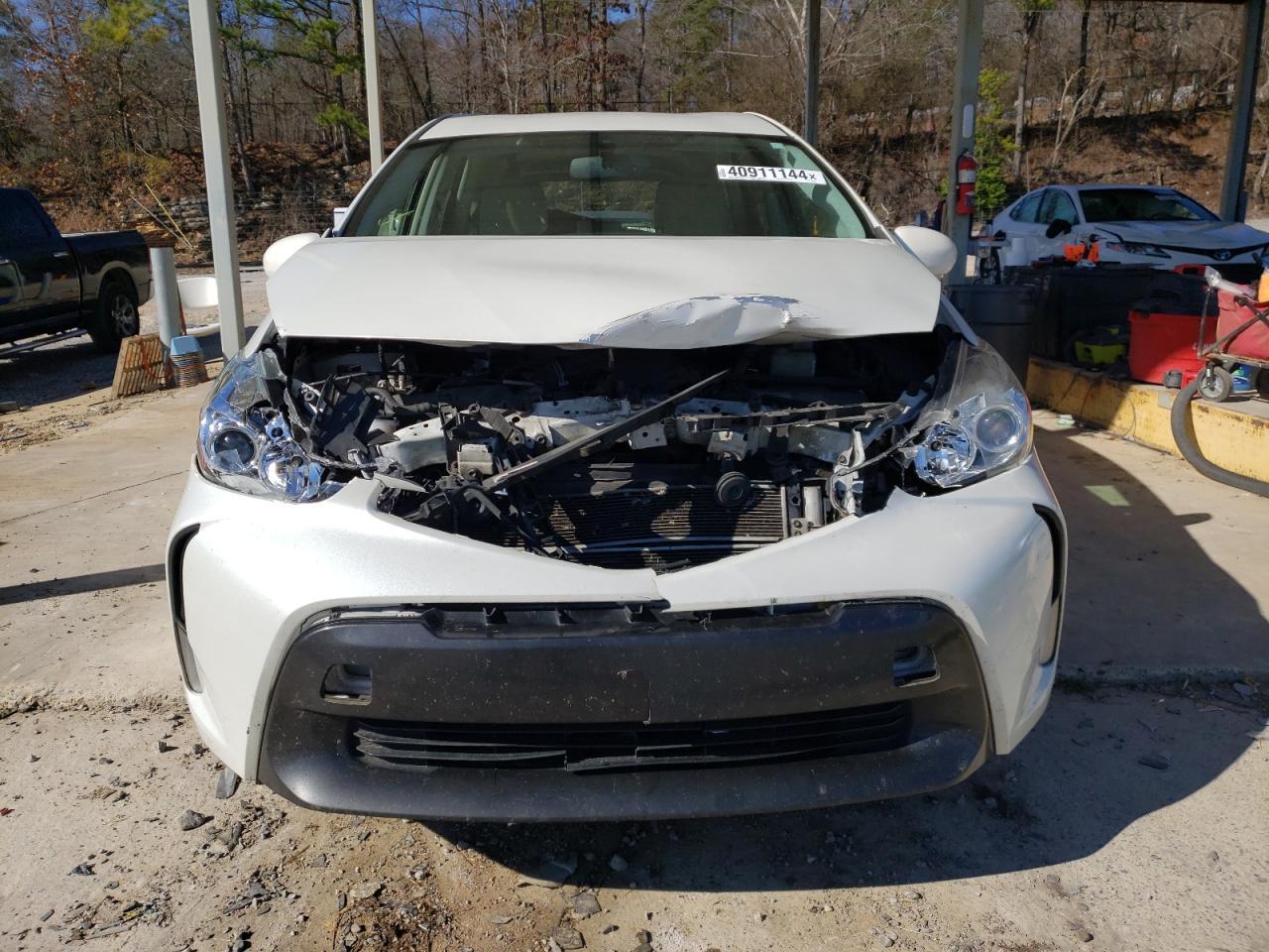 2015 TOYOTA PRIUS V