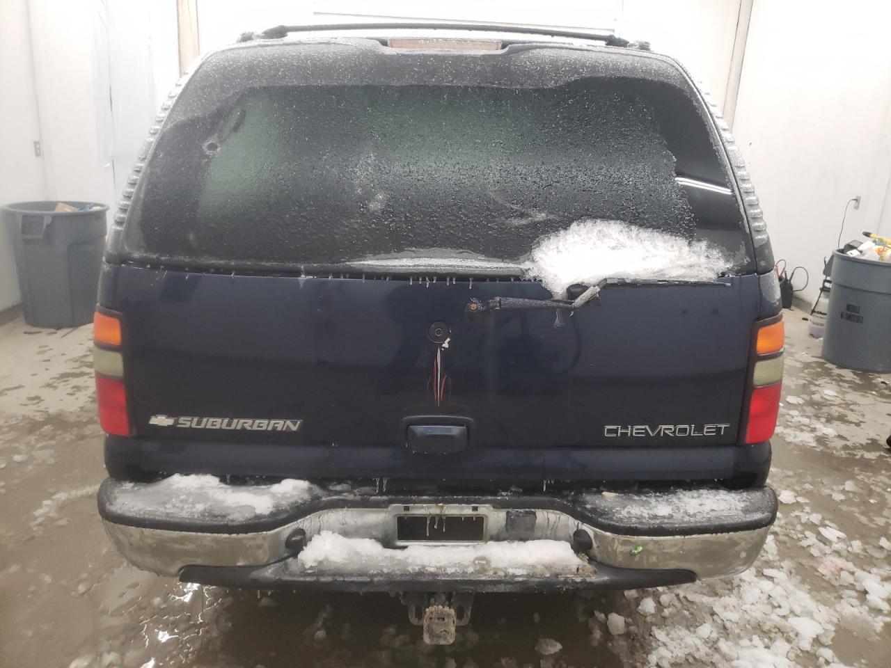 2004 CHEVROLET Suburban