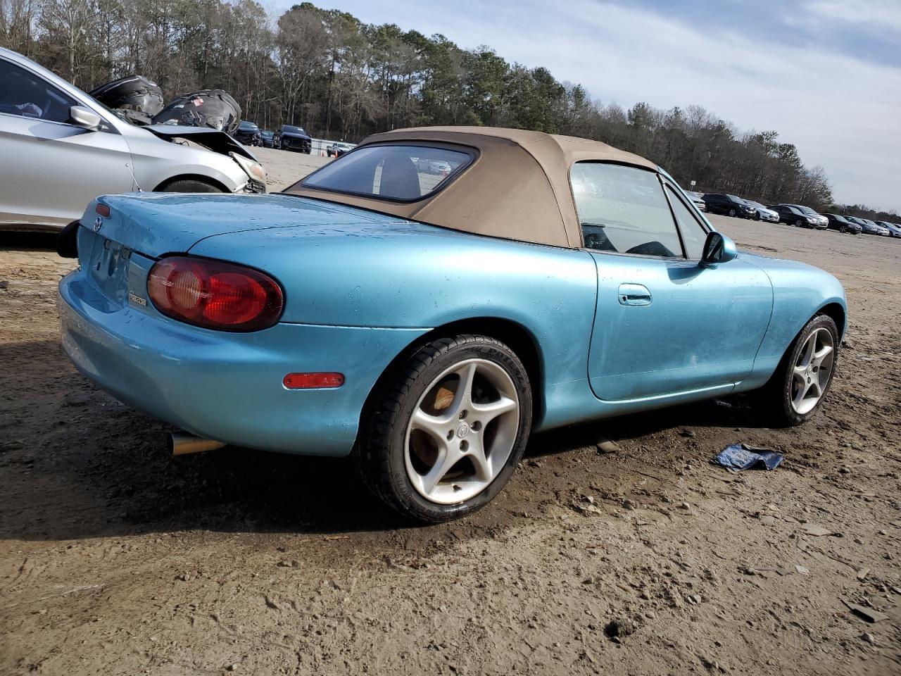 2002 MAZDA MX-5 Miata