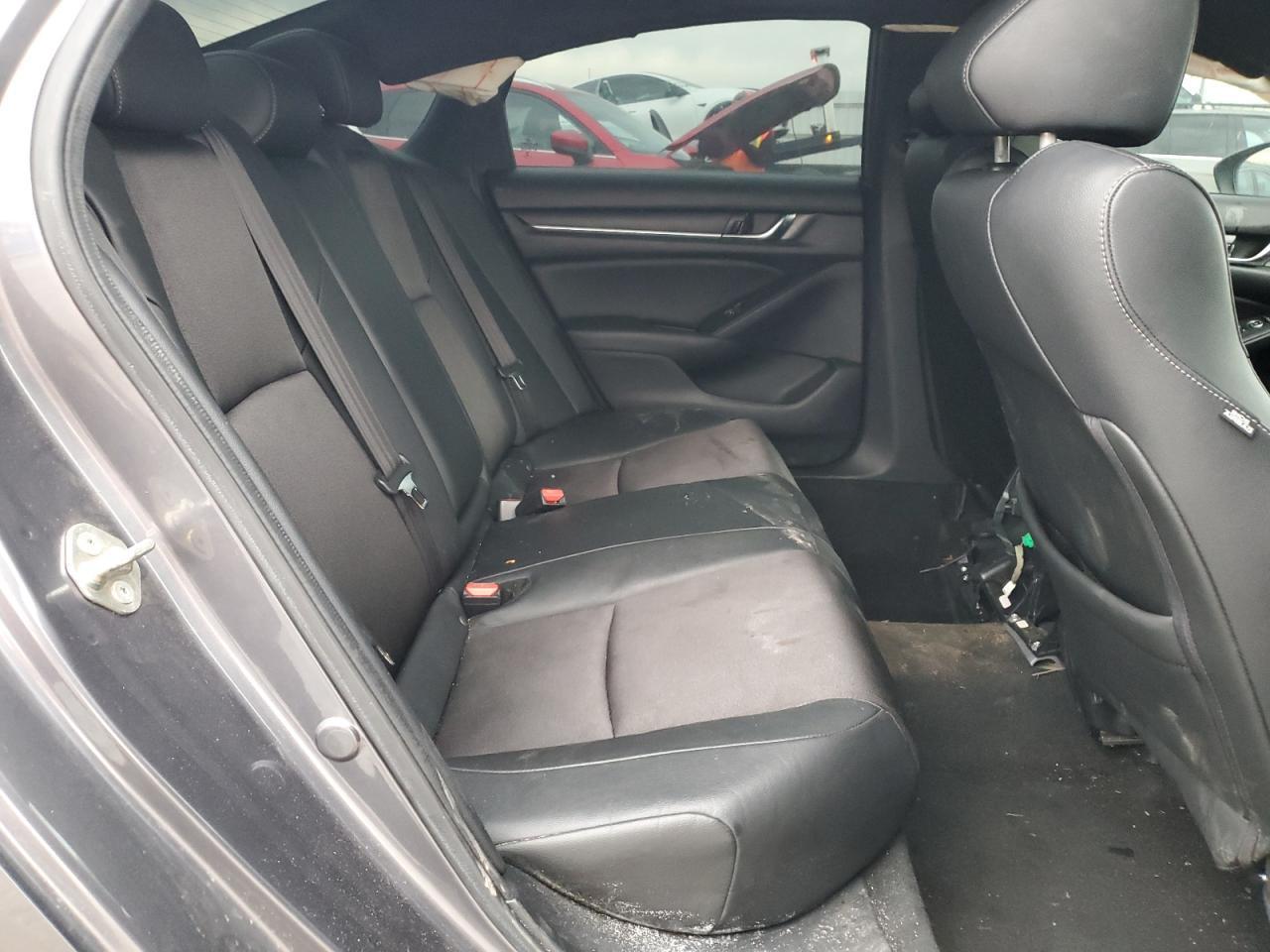 2019 HONDA ACCORD