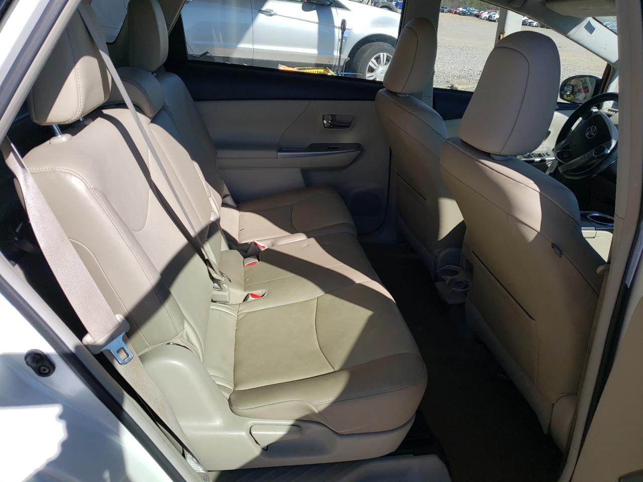 2015 TOYOTA PRIUS V
