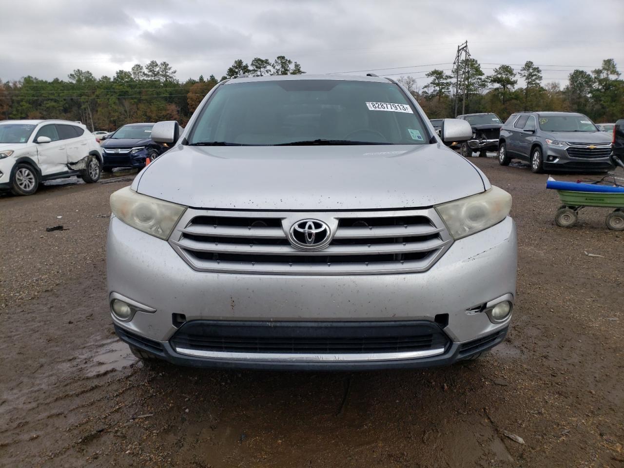 2011 TOYOTA HIGHLANDER