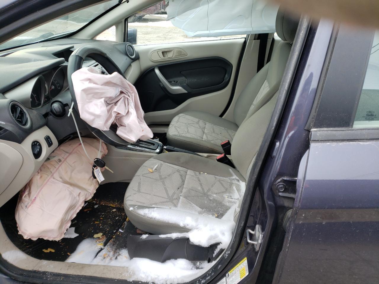 2013 FORD Fiesta
