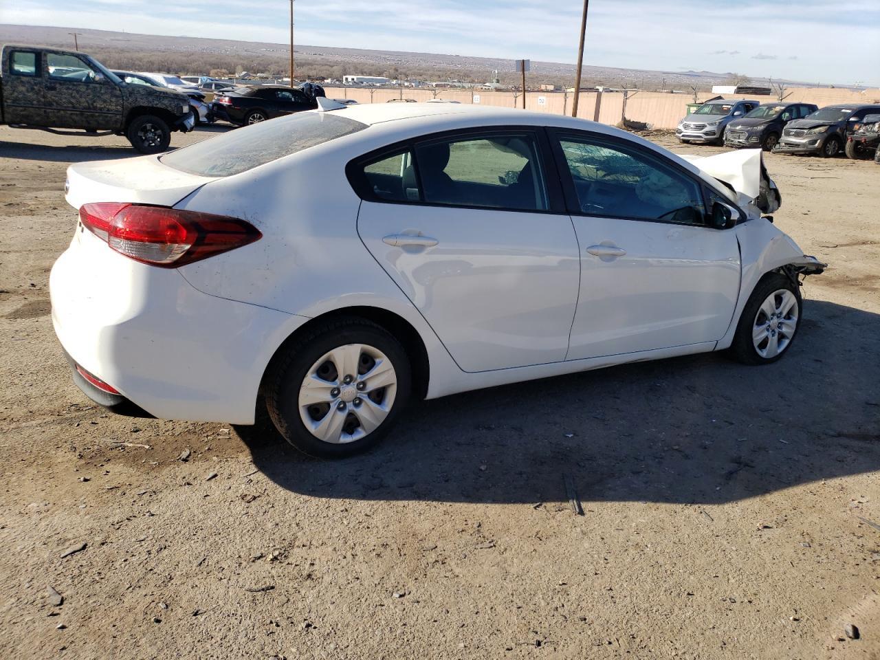 2017 KIA FORTE