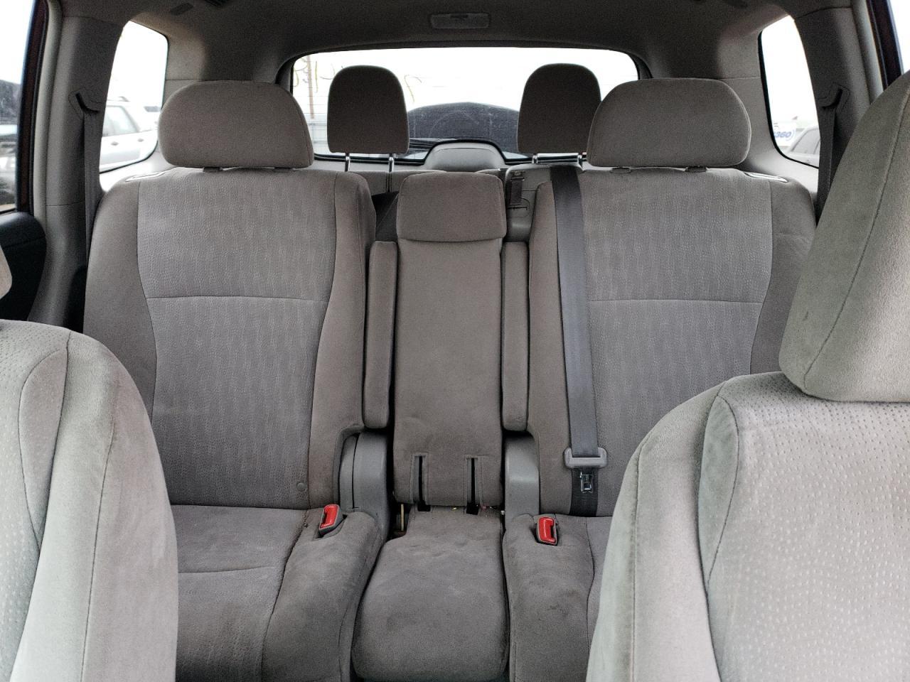 2011 TOYOTA HIGHLANDER