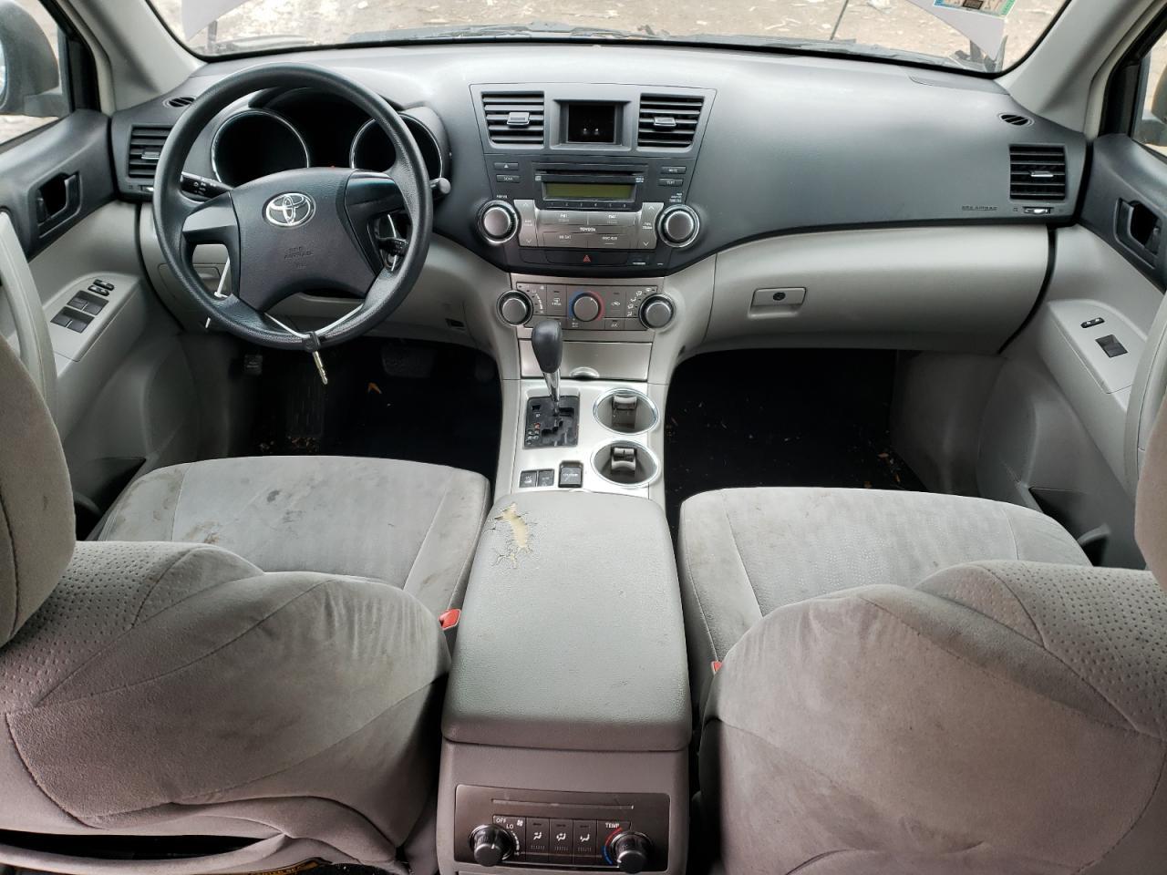 2011 TOYOTA HIGHLANDER