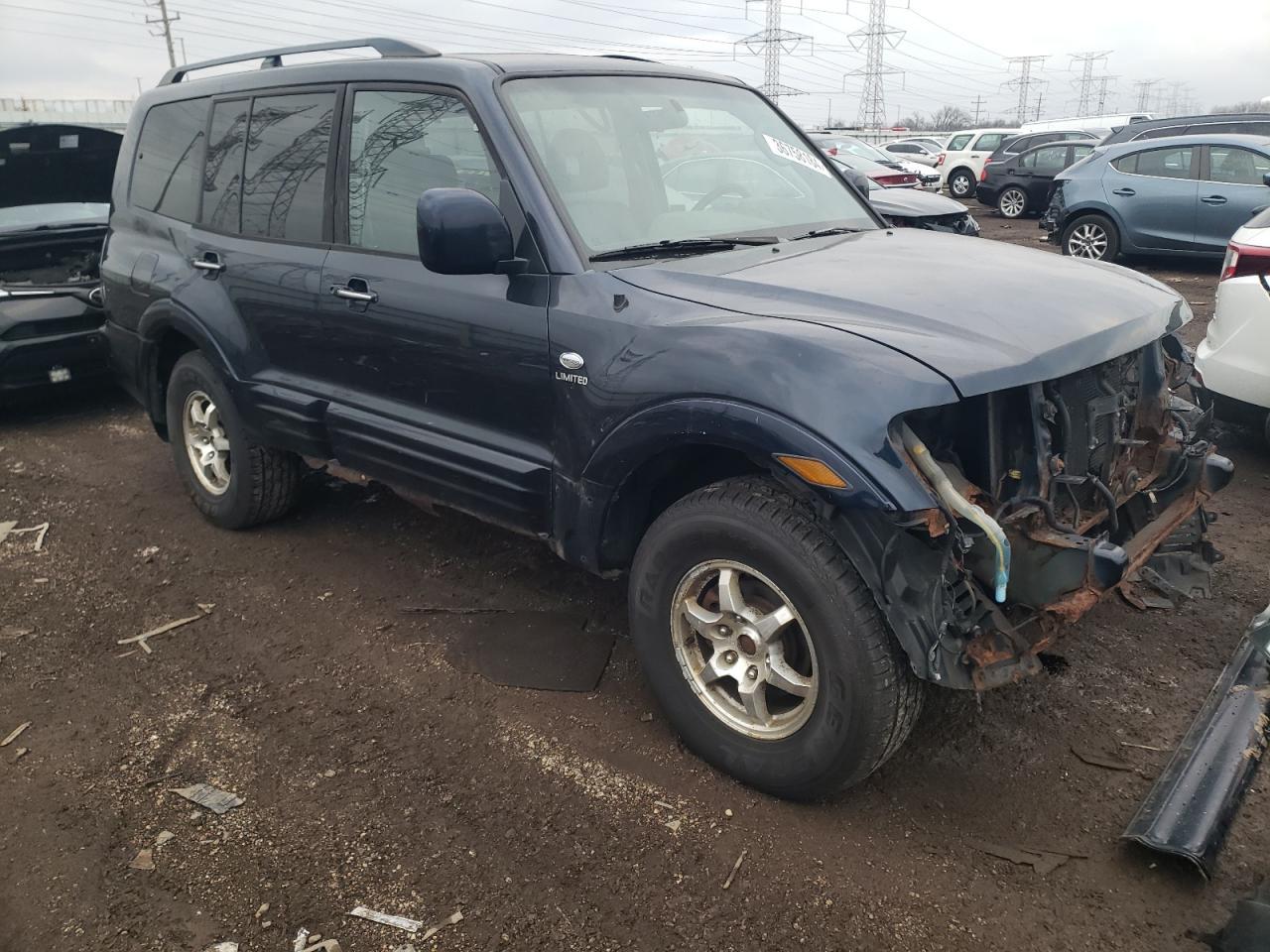 2002 MITSUBISHI Montero