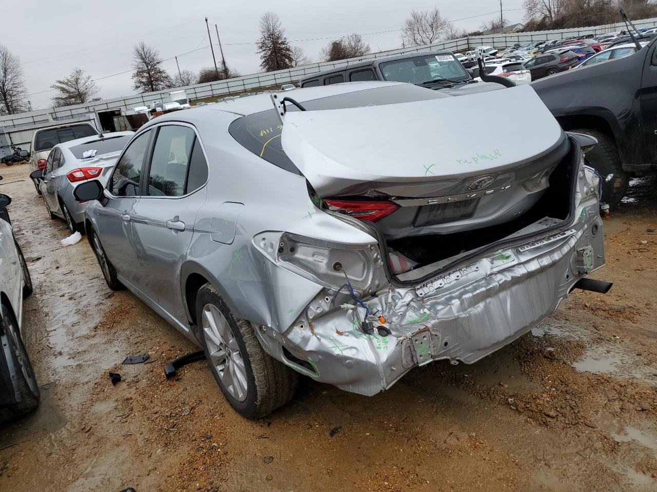 2018 TOYOTA CAMRY
