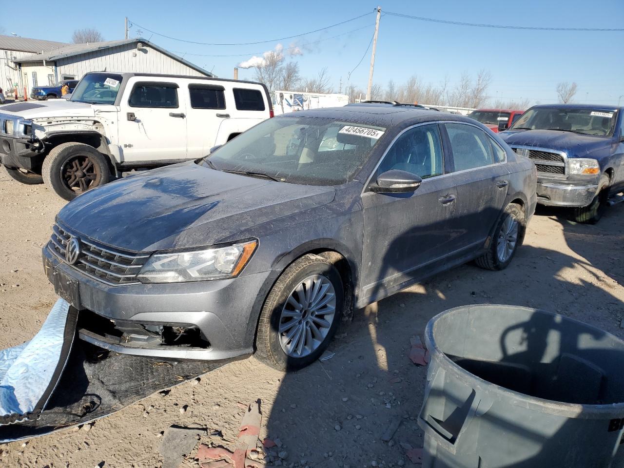 2016 VOLKSWAGEN Passat