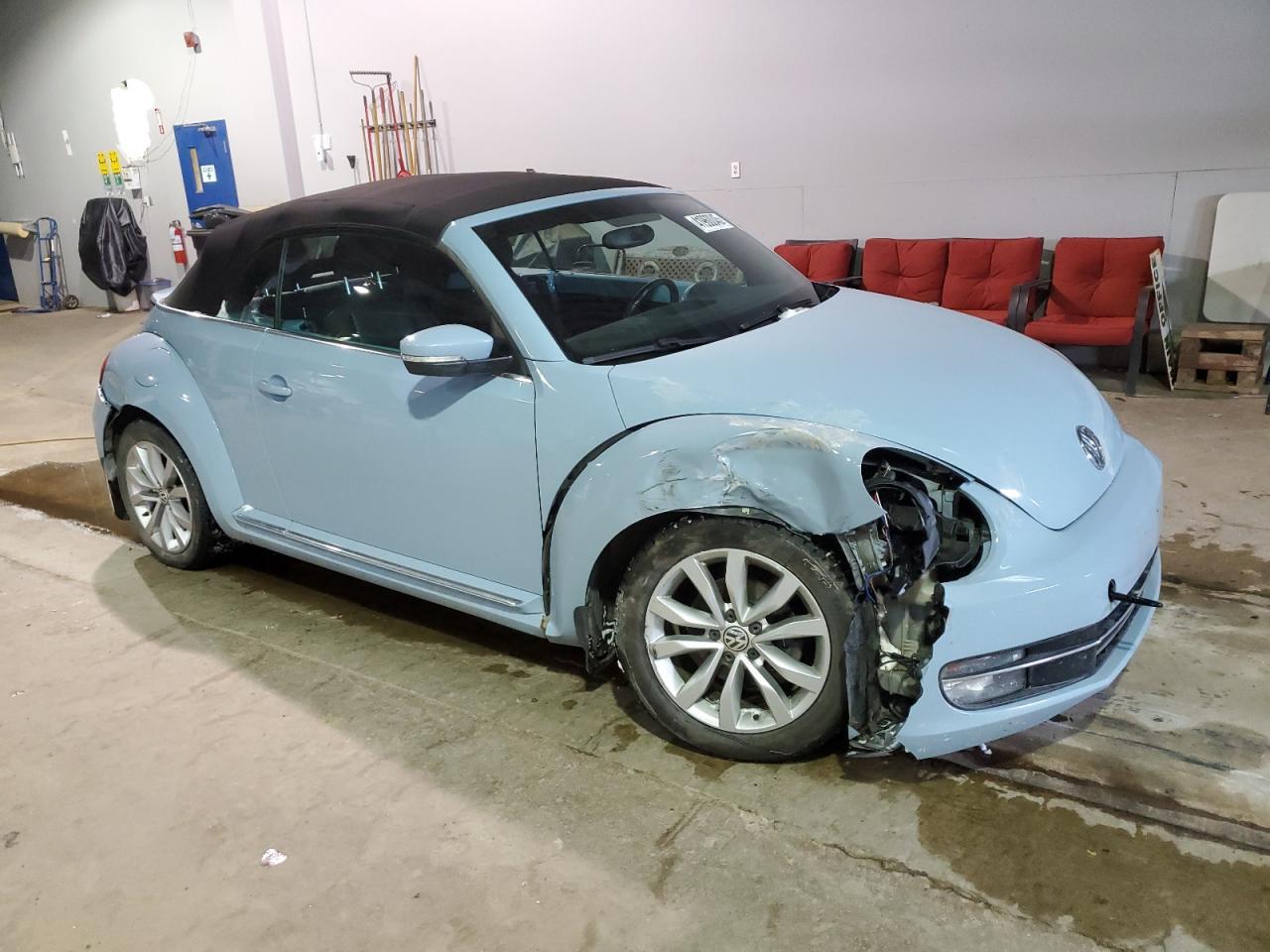 2013 VOLKSWAGEN Beetle