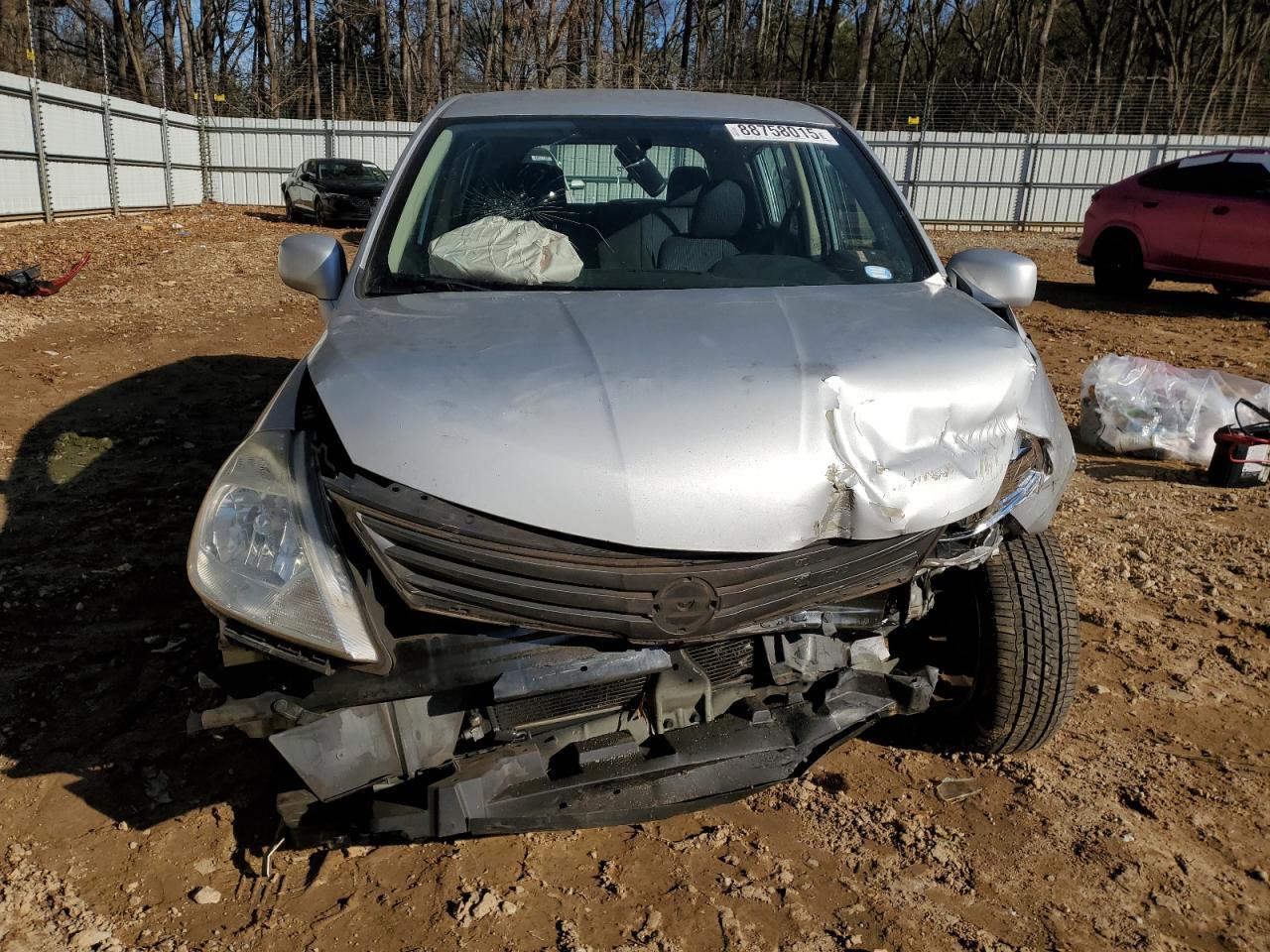 2011 NISSAN VERSA