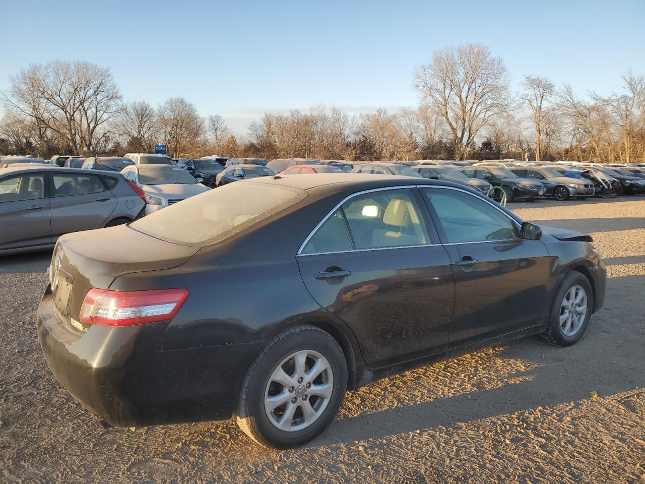 2011 TOYOTA CAMRY