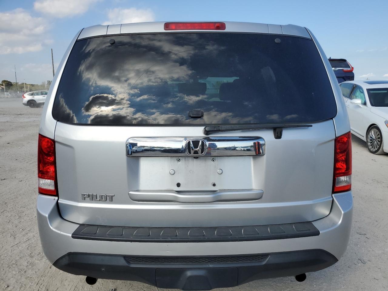 2015 HONDA PILOT