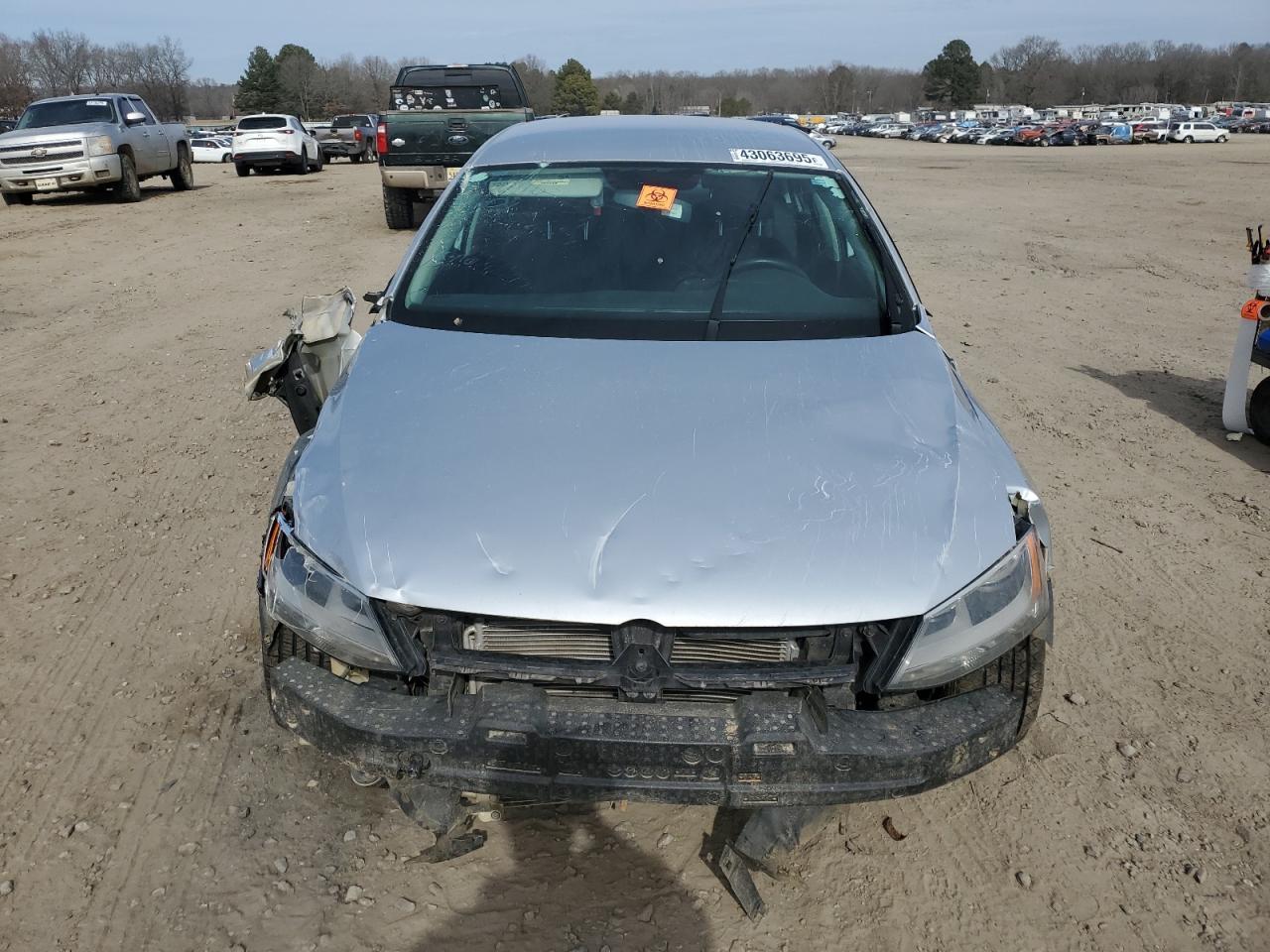 2011 VOLKSWAGEN JETTA
