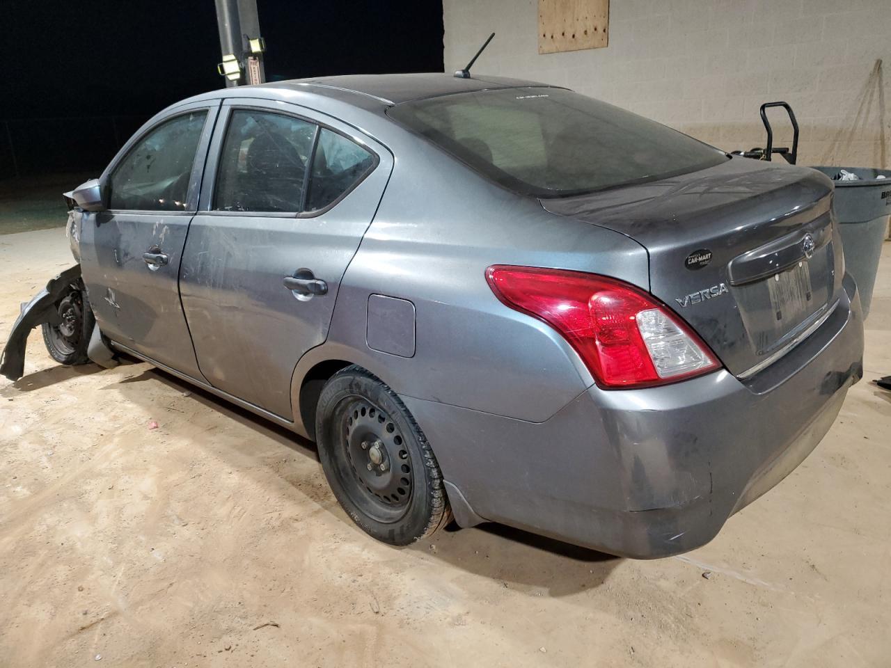 2016 NISSAN VERSA
