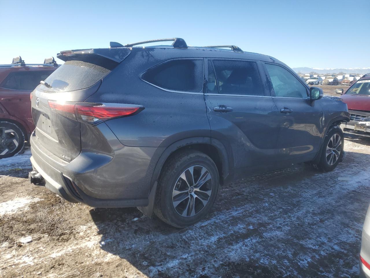2021 TOYOTA HIGHLANDER