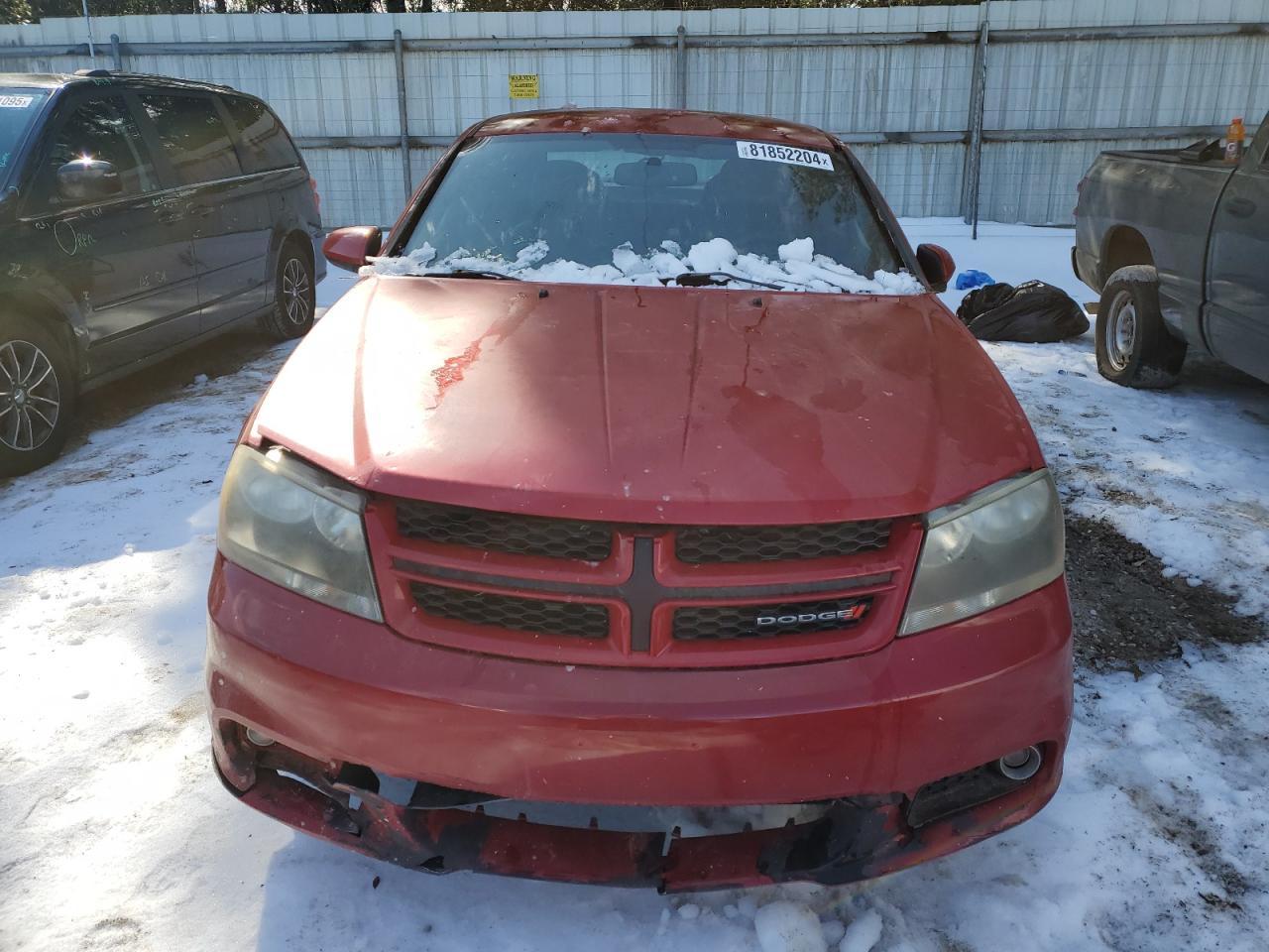 2014 DODGE Avenger