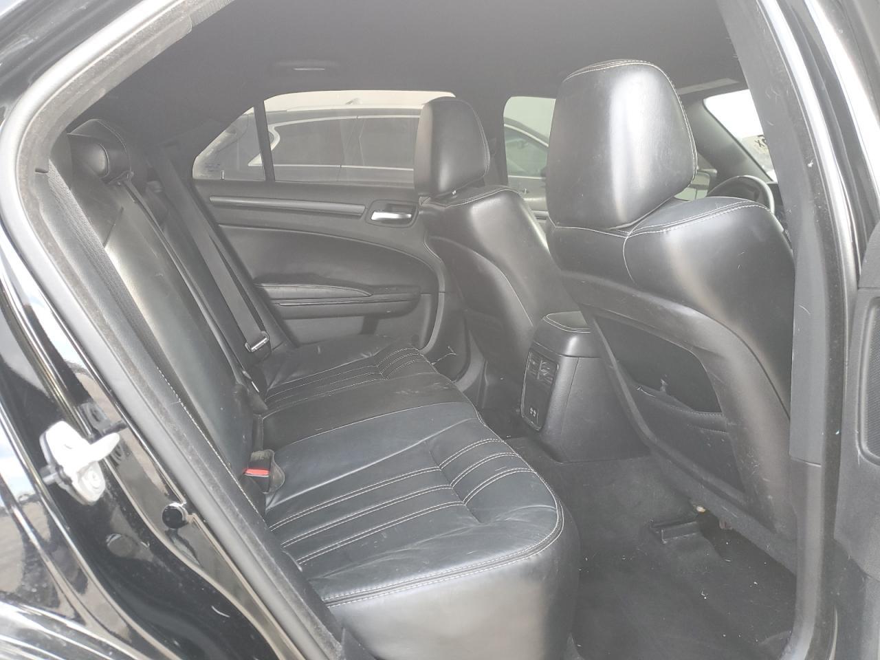 2016 CHRYSLER 300