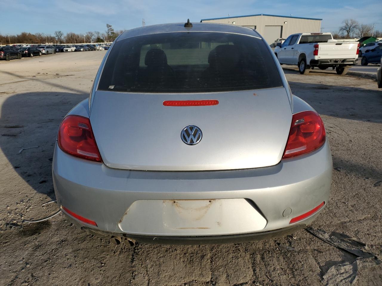2012 VOLKSWAGEN Beetle