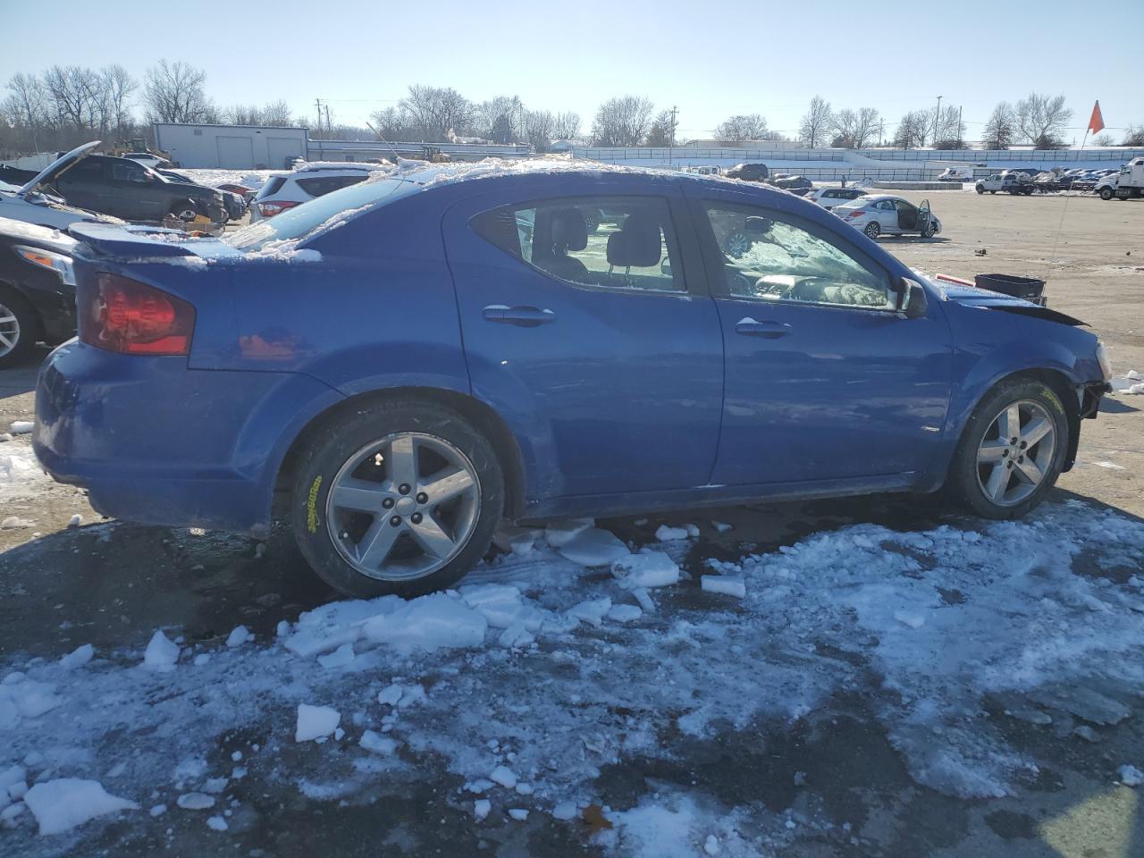 2014 DODGE Avenger