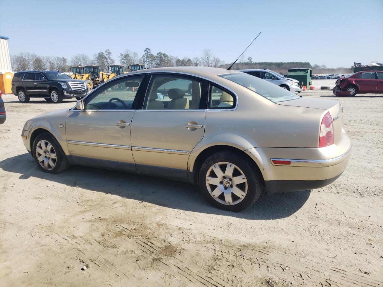 2003 VOLKSWAGEN Passat