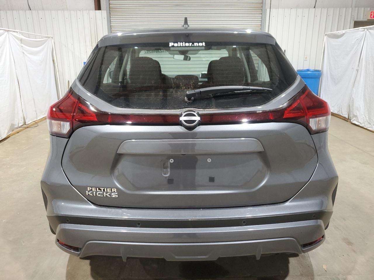 2024 NISSAN KICKS