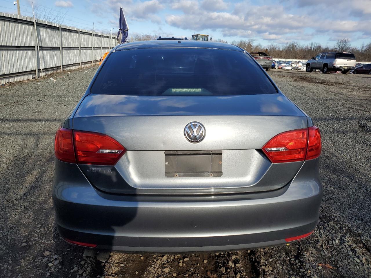 2014 VOLKSWAGEN JETTA
