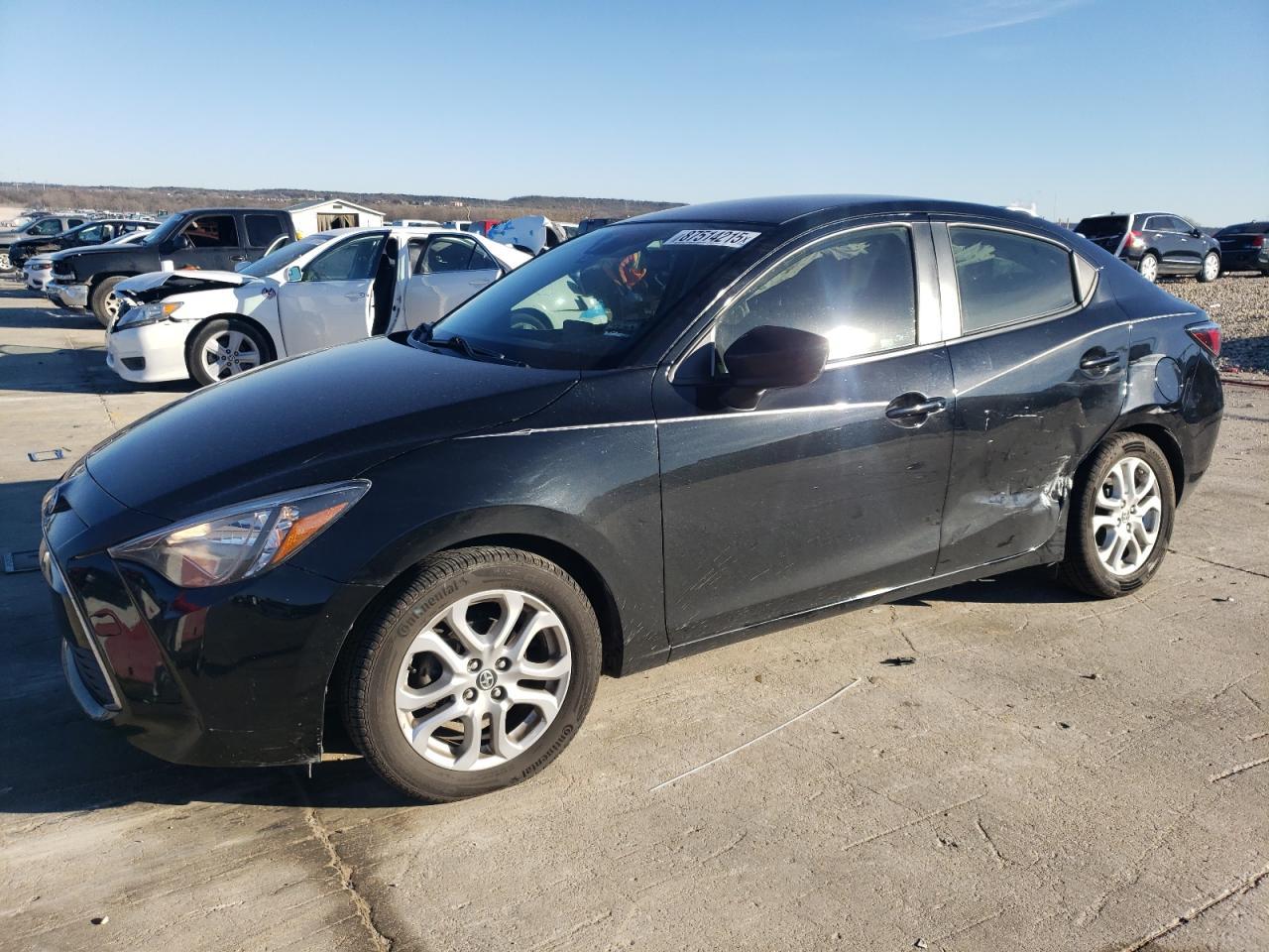 2016 TOYOTA SCION
