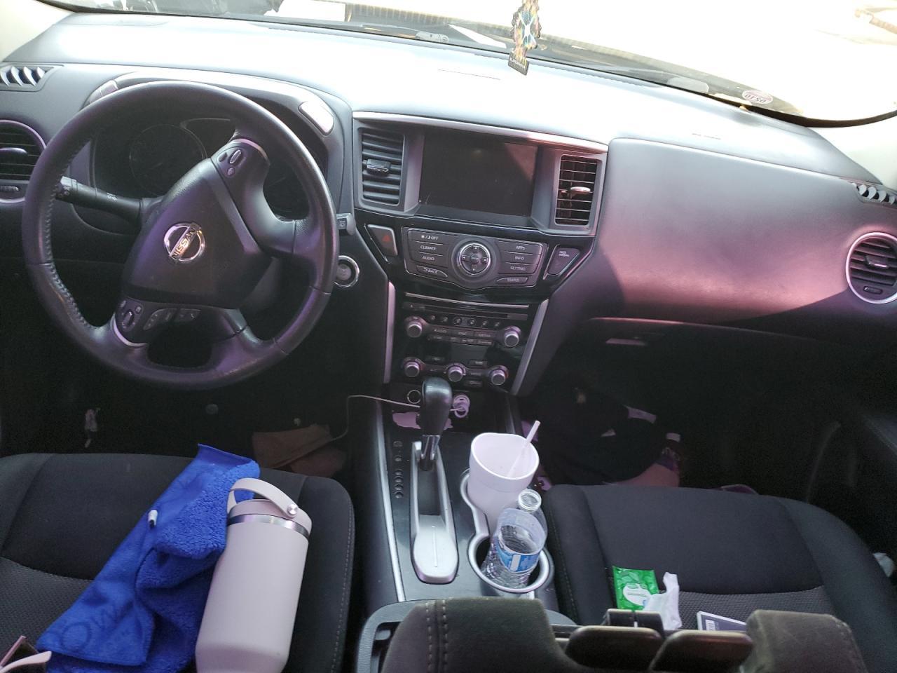 2017 NISSAN PATHFINDER