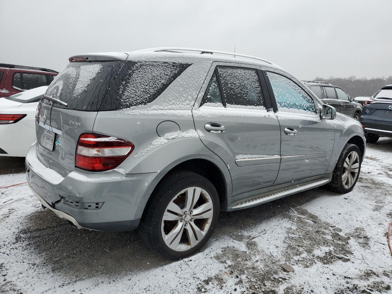 2011 MERCEDES-BENZ ML-Class