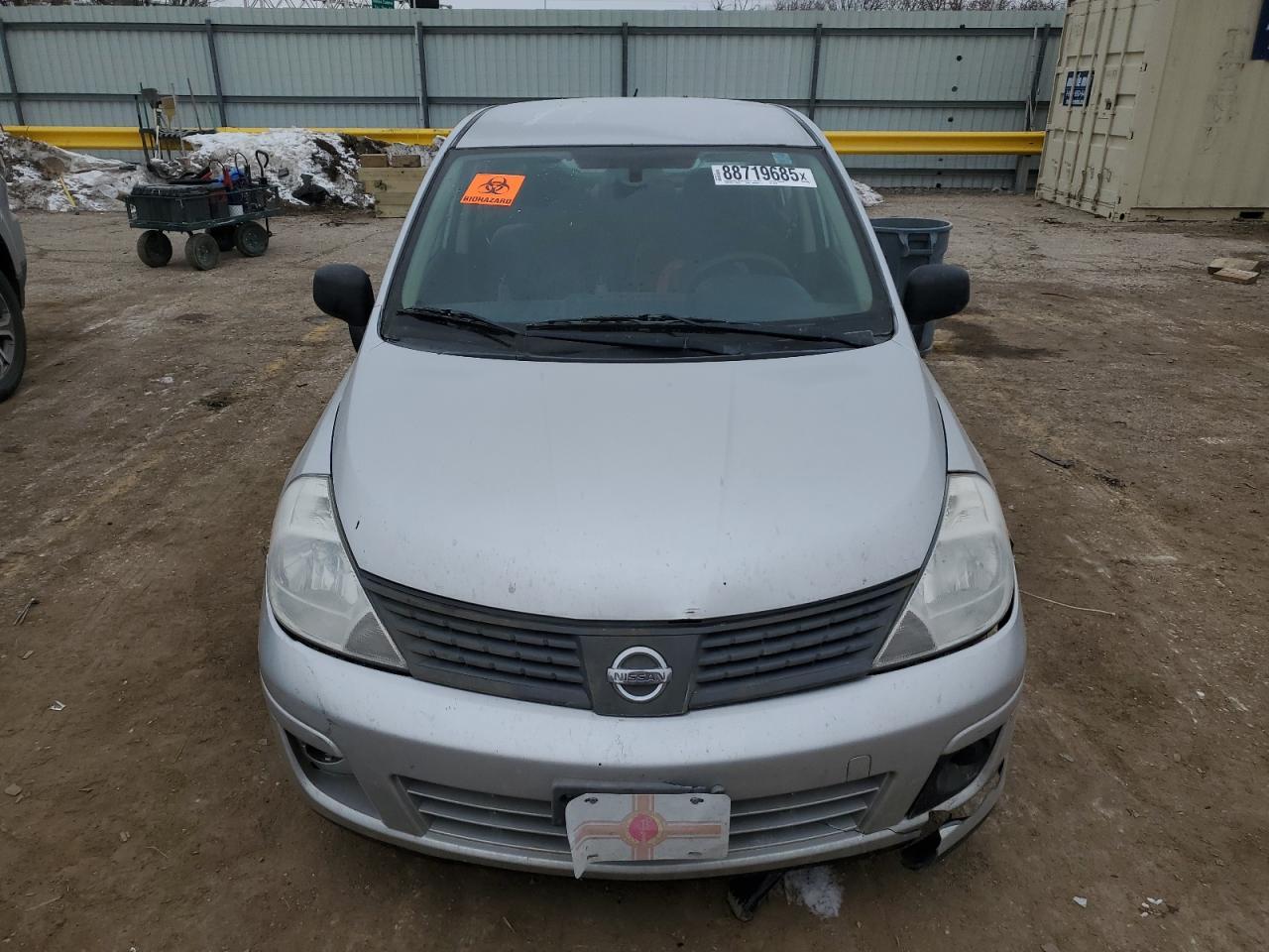 2011 NISSAN VERSA