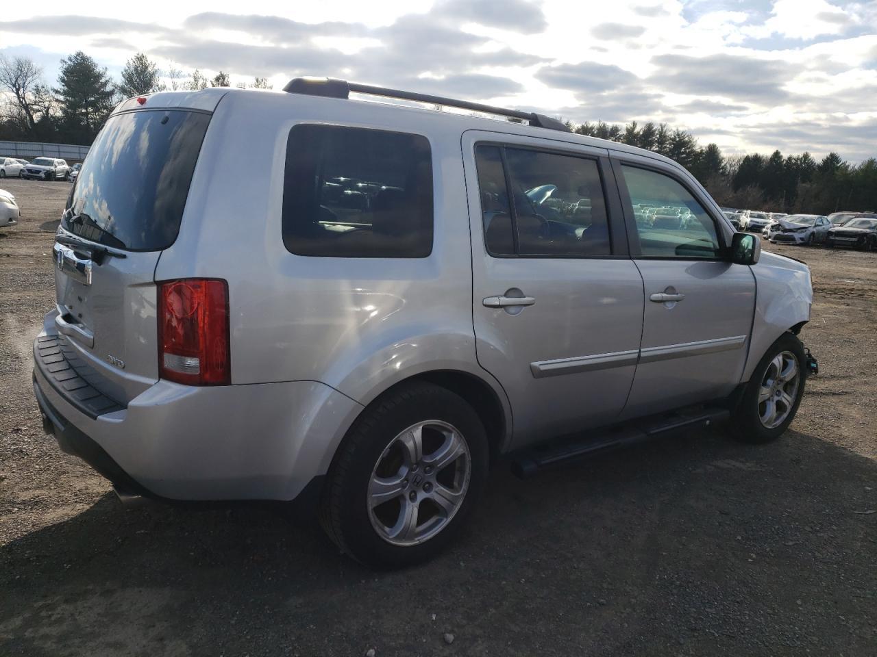 2015 HONDA PILOT