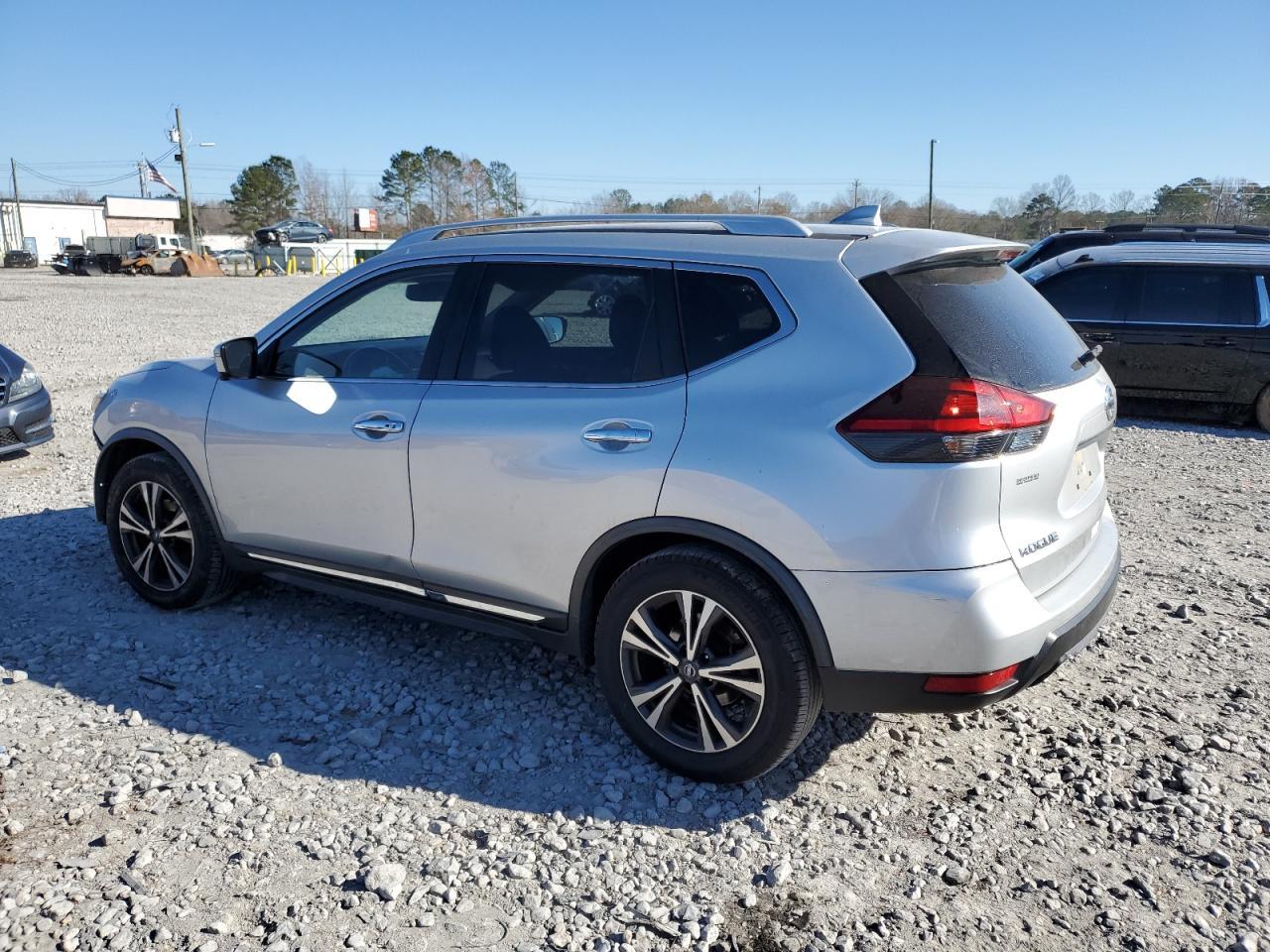 2018 NISSAN ROGUE