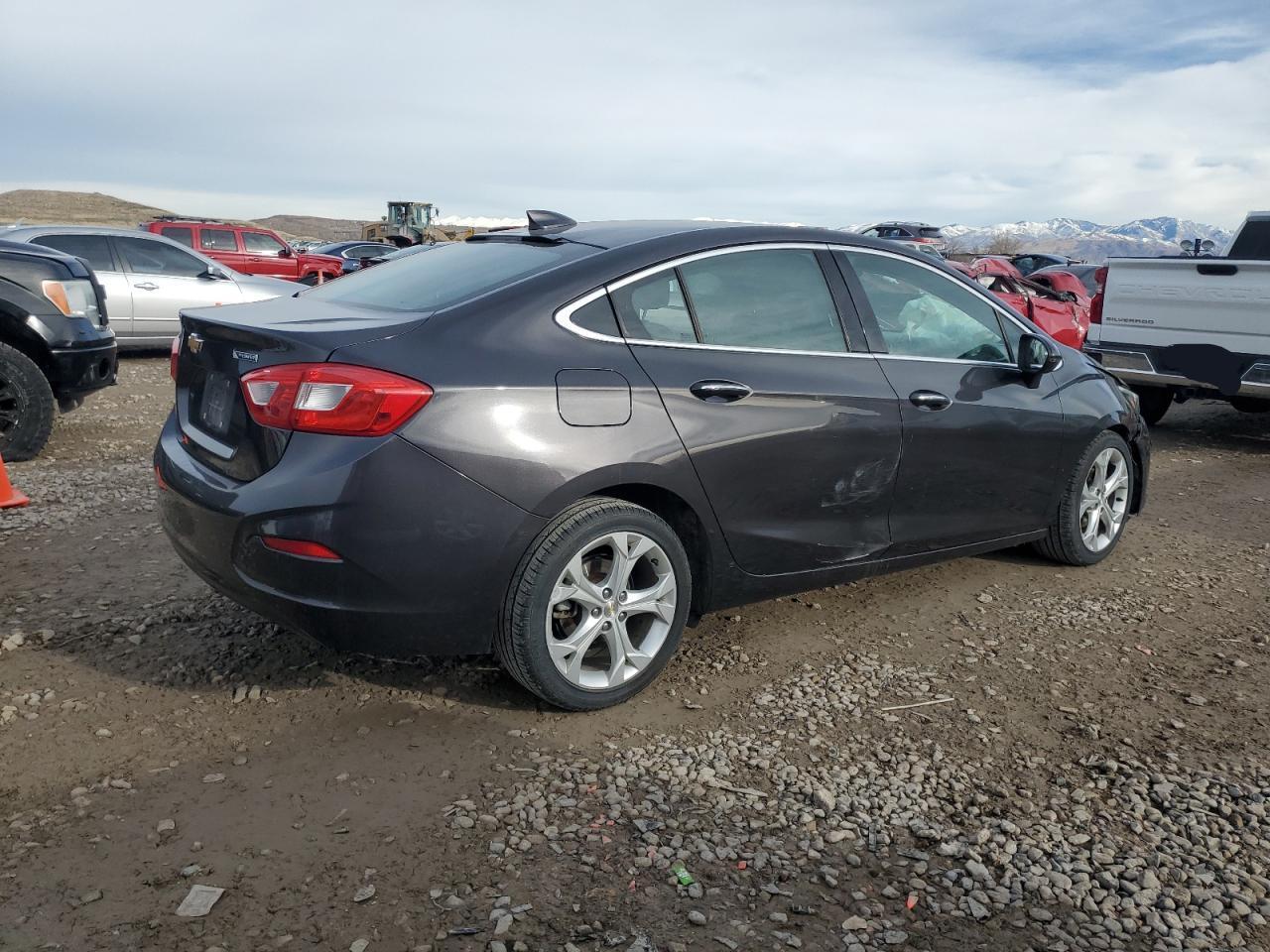 2017 CHEVROLET CRUZE
